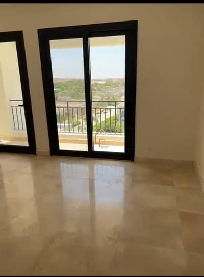 Penthouse for rent O-west Club residence