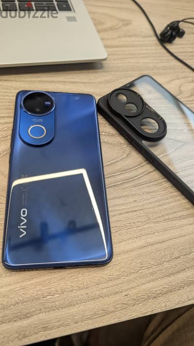 Vivo V50 5G  فيفو في 50