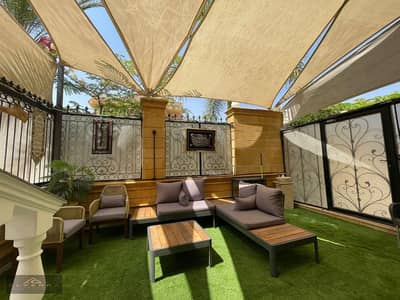 For lovers of the ground, a very distinctive 250-meter flat garden ultra super lux in the first neighborhood of Future City, a classy location next to services, roads, and main axes.