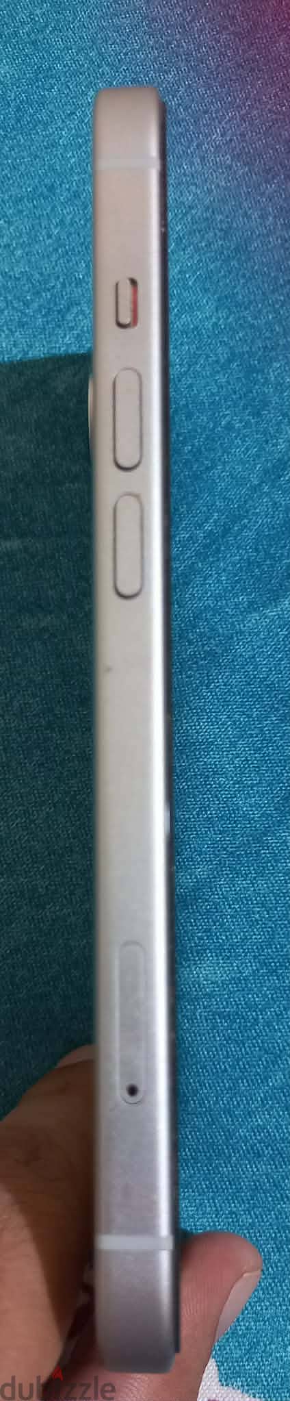 iPhone 15 3