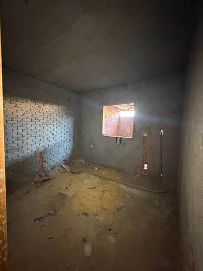 Ground Floor Apartment for Sale in Hadayek Al Ahram, 250 sqm with 200 sqm Private Garden and 300 sqm Outdoor Garden at a Great Price