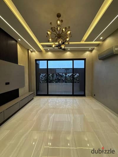 شقة  مميزة للبيع برايم لوكيشن فى كمبوند  تيراس TERRACE   فى قلب الشيغ زايد بجوار جامعة النيل