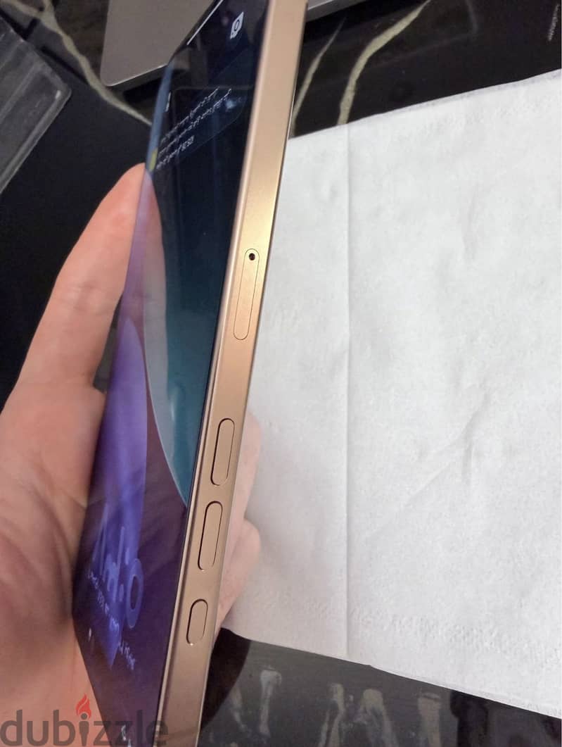 Apple - iPhone 16 Pro Max 1