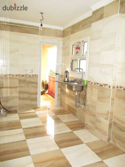 Apartment for rent in my city 96 sqm, two bedrooms, two bathrooms, and a kitchen. Required: 16 thousand with complete amenities: electricity, water, natural gas, internet, and elevator. Excellent opportunity, viewing available.