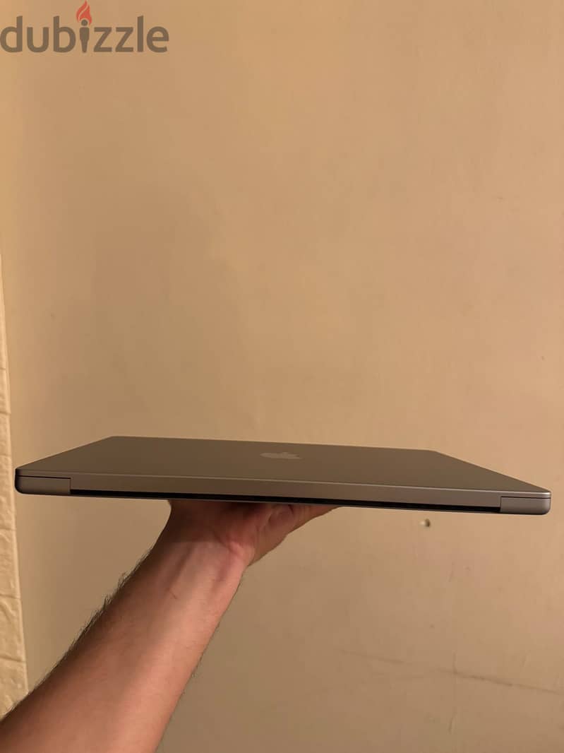 MacBook pro m1 max 3