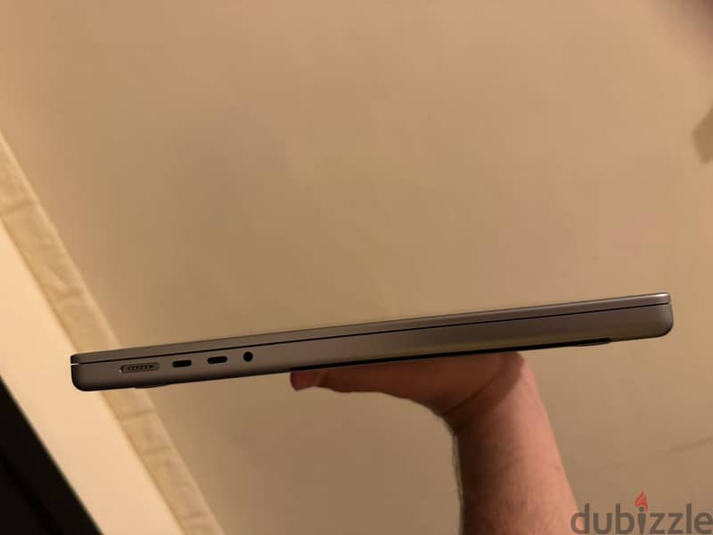 MacBook pro m1 max 6