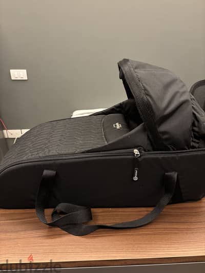 Petit Bebe Allure Baby Carrycot, Black