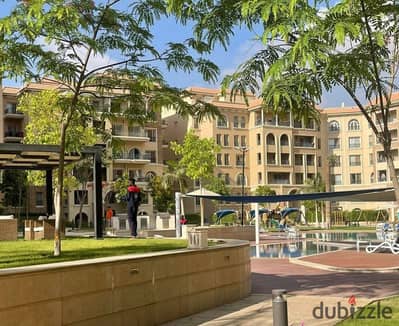 إستلام فورى شقة متشطبة بالتكييفات بفيو مميز فى 90 أفينيو بجانب ذا فيلدج  والجامعة الأمريكية