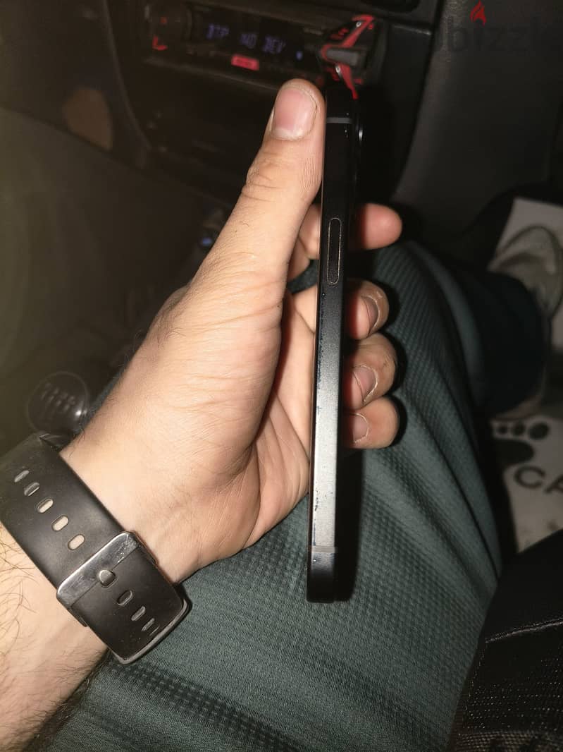 Apple - iPhone 15 6