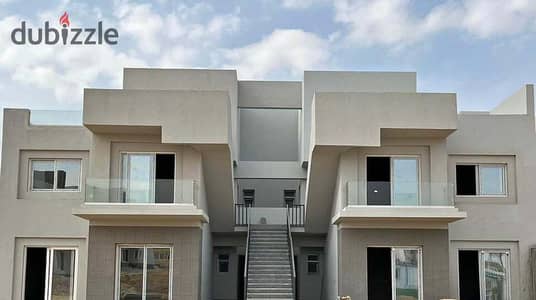 Early Delivery Penthouse + Spacious Roof with an Open View in Levels next to Beverly
