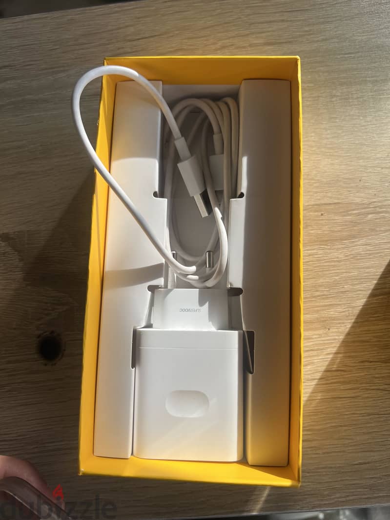 Realme C85 1