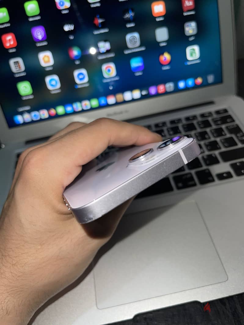 Apple - iPhone 14 1