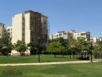 Apartment 266m², model 600, for sale in Madinaty B1, garden and villa view, prime location, bargain price