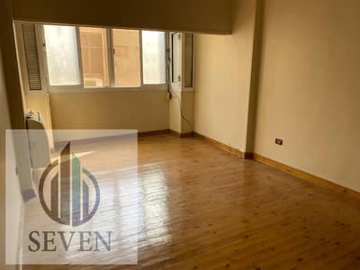 *200 sqm Air-Conditioned Office in Sarayat Al-Maadi – Prime Location for Companies*