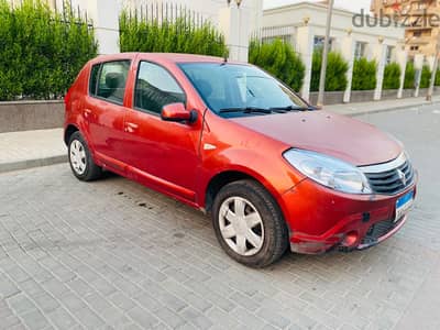 رينو سانديرو 2013-Renault Sandero