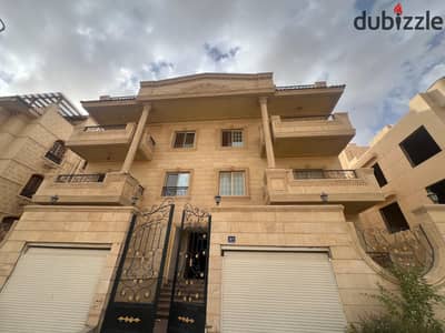 For sale, an apartment 215 meters in Al-Yasmeen Villas 6, Fifth Settlement