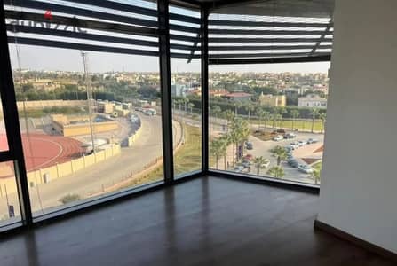 Ready office for inspection in Davoligon inside Beverly
