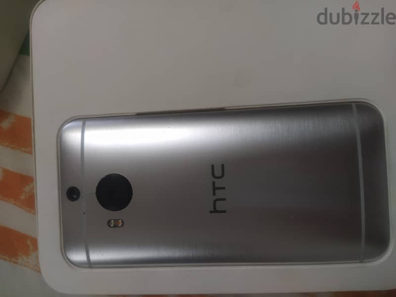 htc one M9+ 3