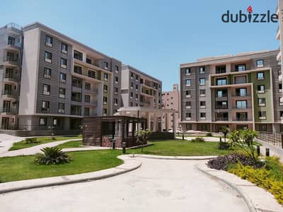 mmediate delivery: A distinctive apartment in the La Verte compound, located on Al-Nawadi Street.