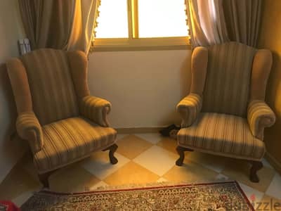 للبيع  عدد اتنين اباجير خشب زان  تفصيل بحاله ممتازه جدا