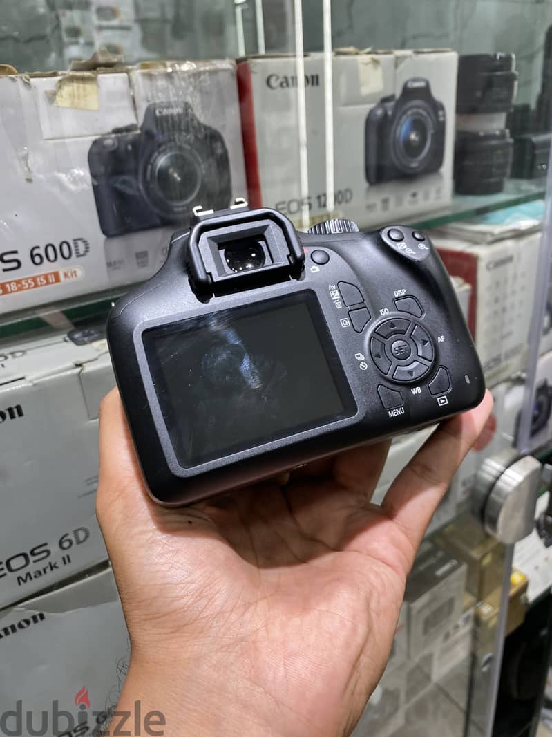 Canon 4000D 4