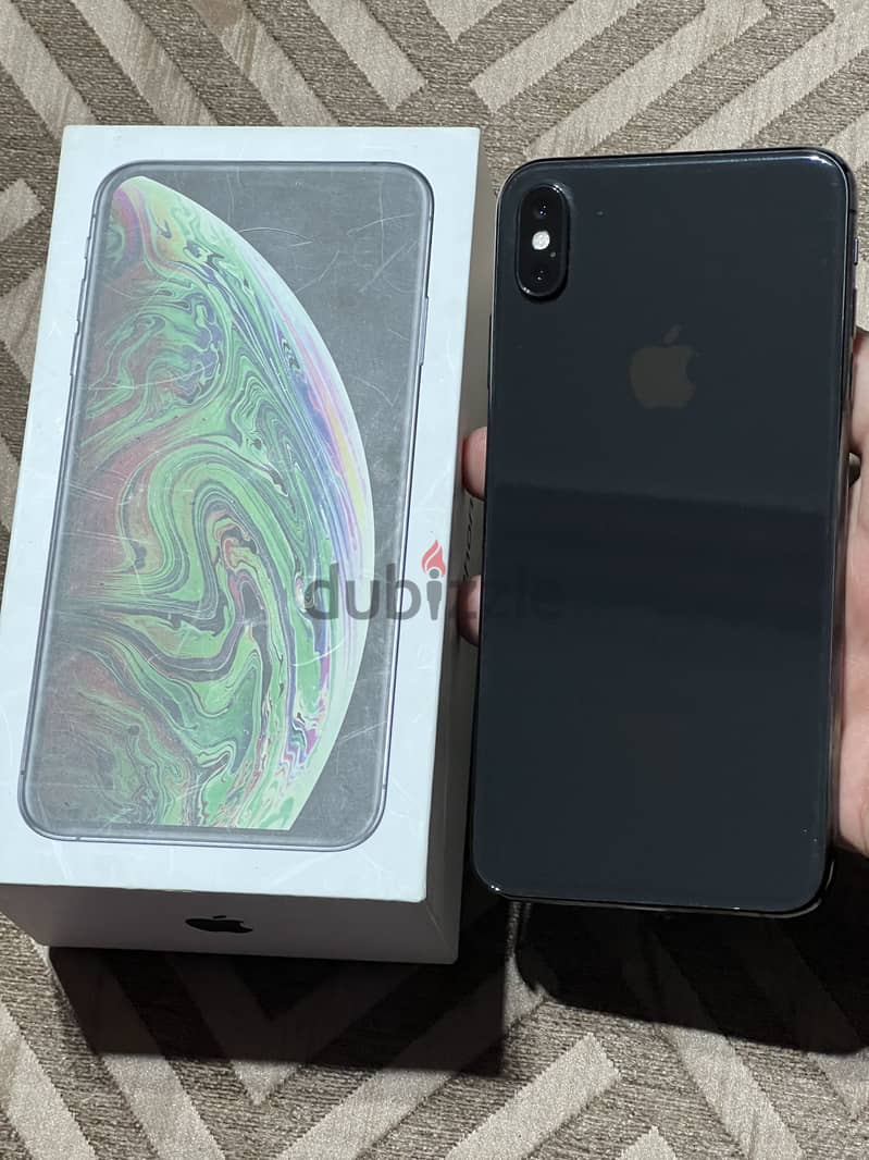 Apple - iPhone XS Max 3