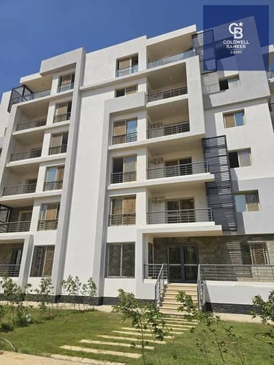 Apartment with a sea view, available for purchase in installments over 10 years in a prime location in the heart of Sheikh Zayed, within the West View