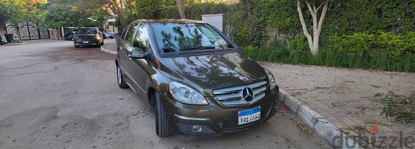 Mercedes-Benz B160 2011