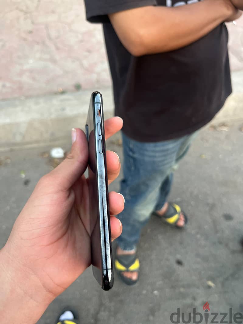 آبل - آيفون اكس 2
