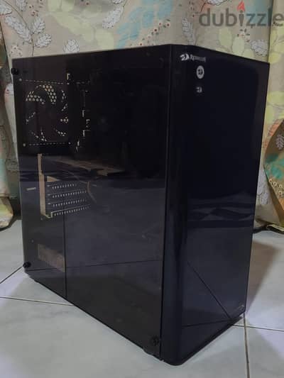 pc > rx580 , i3 8100 , 16ddr4 , 256ssd