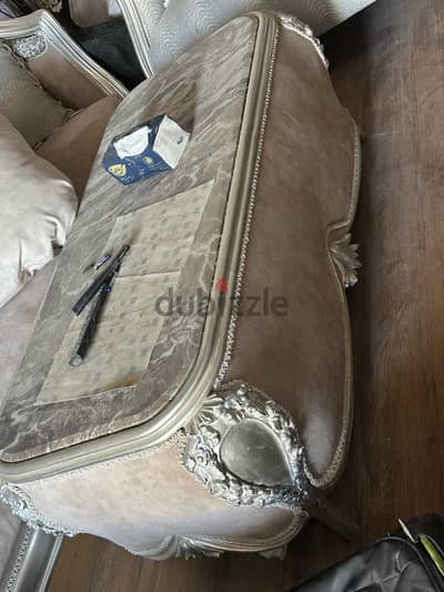 كنبه هزاز وطربيه برخام من furniture house