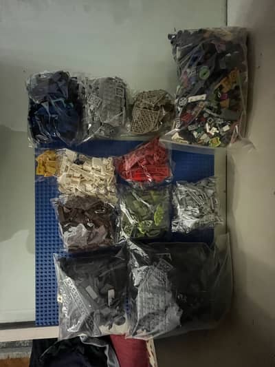 2 KG OF NON LEGO BUILDING BRICKS