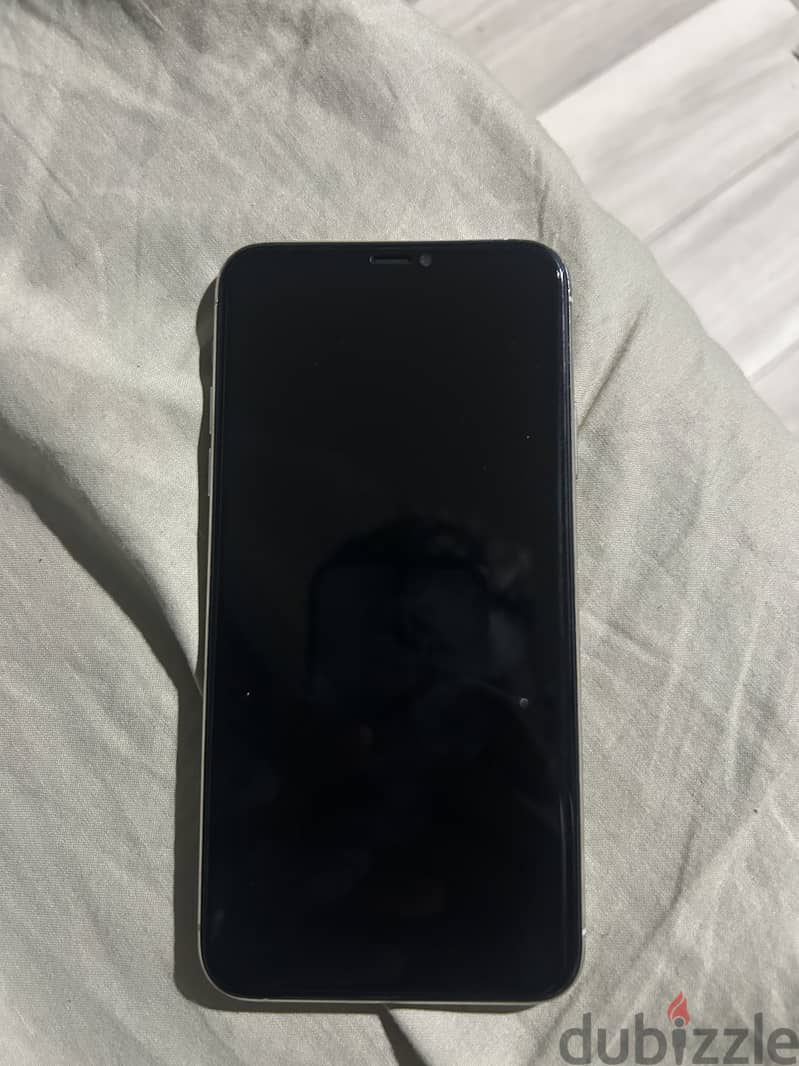 Apple - iPhone 11 Pro Max 1
