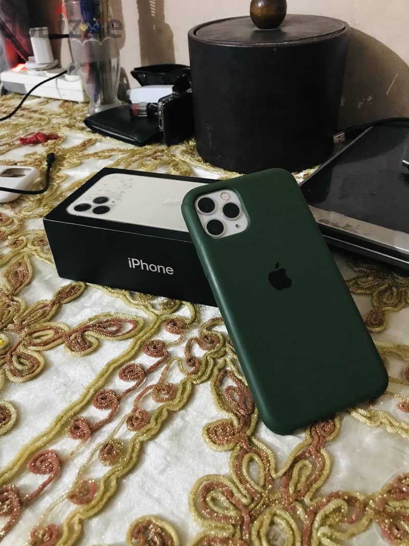Apple - iPhone 11 Pro 2
