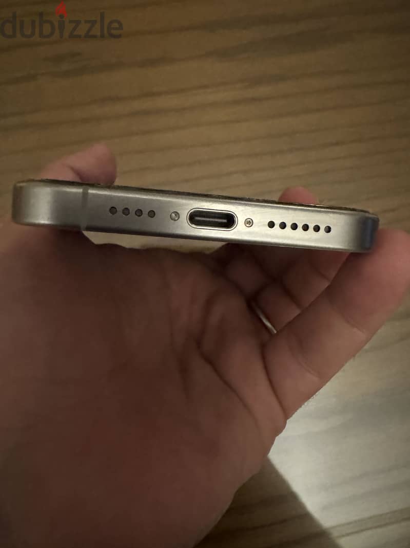 Apple - iPhone 15 Pro Max 5