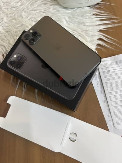 Apple - iPhone 11 Pro