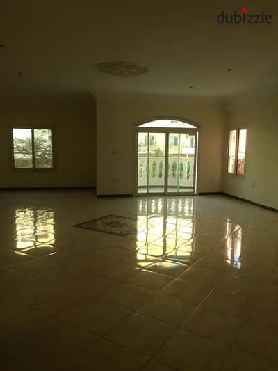 شقة للايجار ادارى او سكنى دور ارضى بالنرجس عمارات