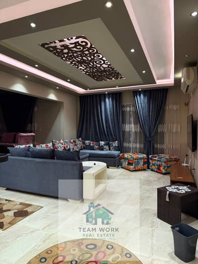 للإيجار المفروش الفاخر: شقة مكيفة بLuxury furnished apartment for rent: Fully air-conditioned apartment in Jannah 1 Compound, Sheikh Zayed, 3 bedrooms