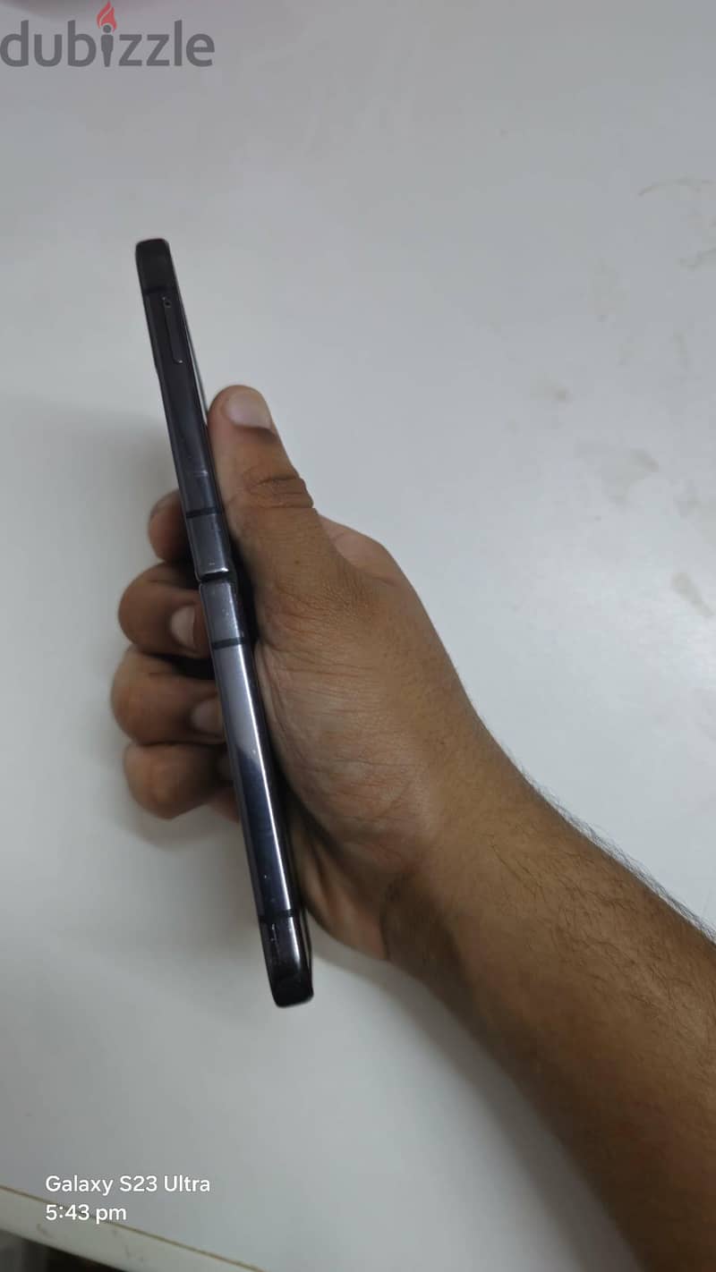 Samsung Z Flip 4 5