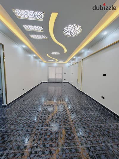 Apartment for sale at Kilometer 21, Palm Beach, minutes from the sea and markets, fully registered with complete facilities, steps from the Dana Plaza swimming pool.