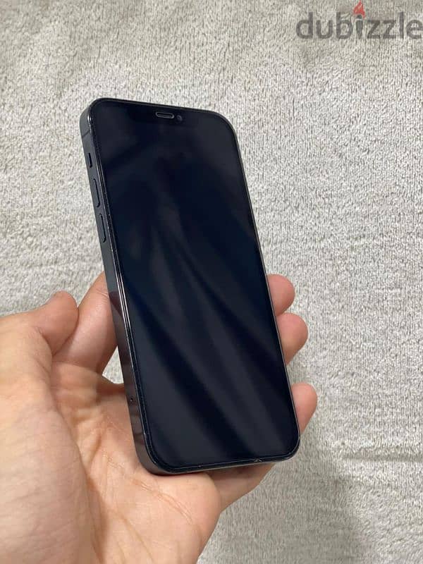 iphine 12 pro 4