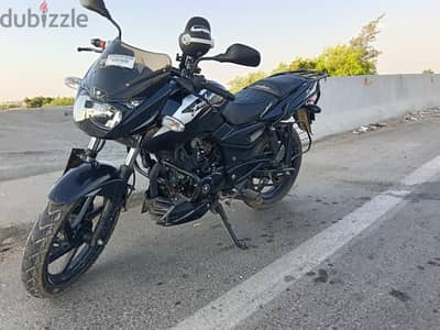 بحالة الزيرو بچاج بلسر 180  للبيع