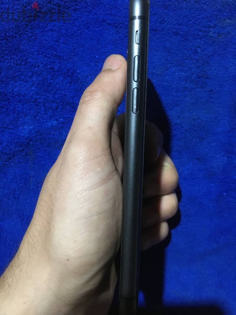 Apple - iPhone 11 4