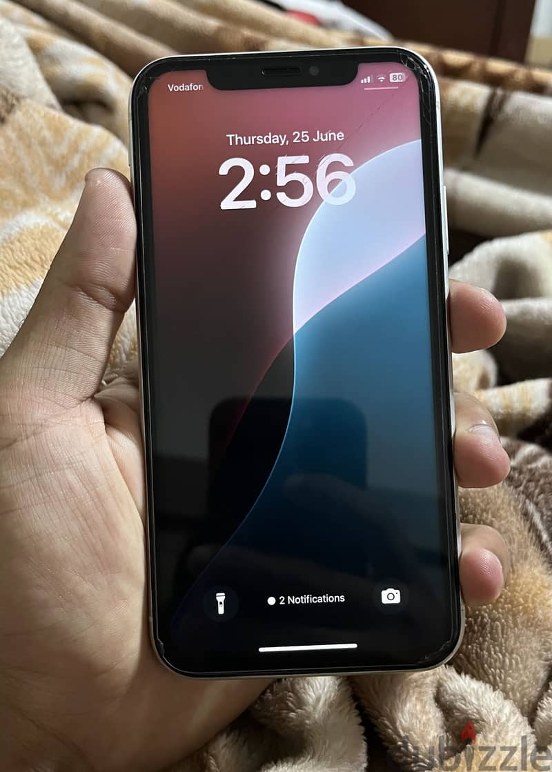 Apple - iPhone XR 1