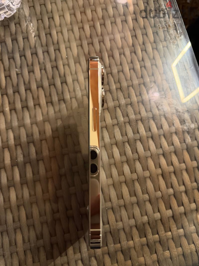 Apple - iPhone 14 Pro 3