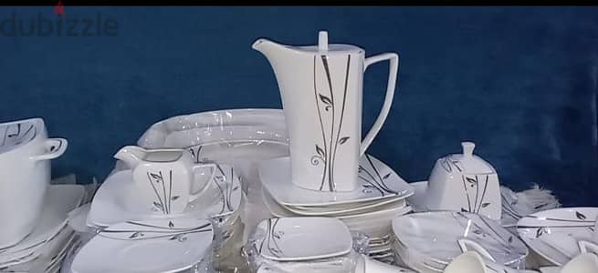 طقم صينى جديد بالكرتونة العدد ١٢٠ قطعه فلبينى الصنع
