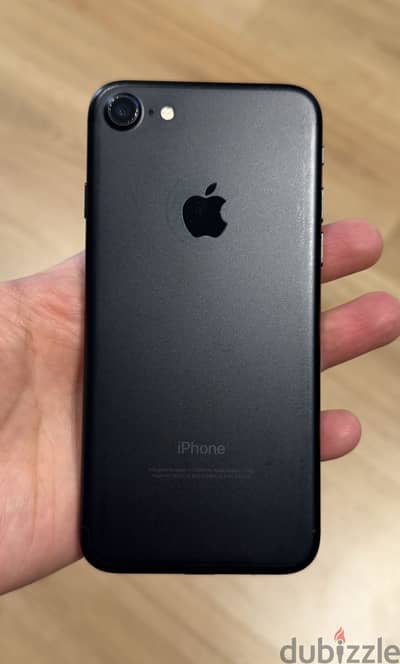 Apple - iPhone 7