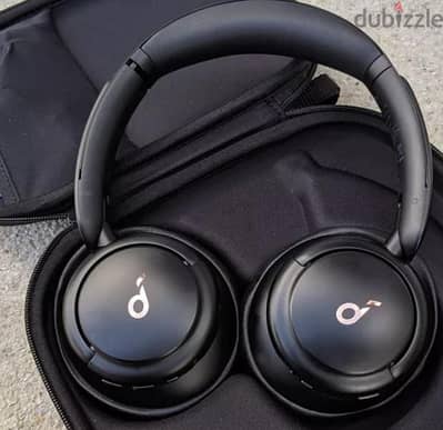Anker Soundcore Q30 headset with noise canceling, lightly used.