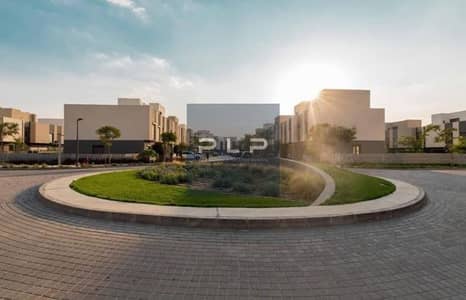 تاون هاوس كورنر بالسعر القديم لسرعة البيع متشطب بالكامل جاهز للسكن في كمبوند البروج الشروق فيو على لاندسكيب