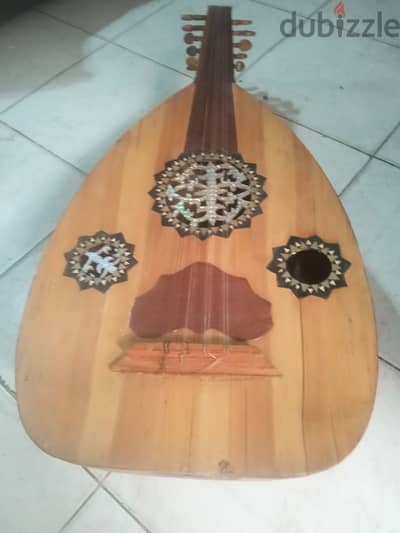 عود بحاله جيده